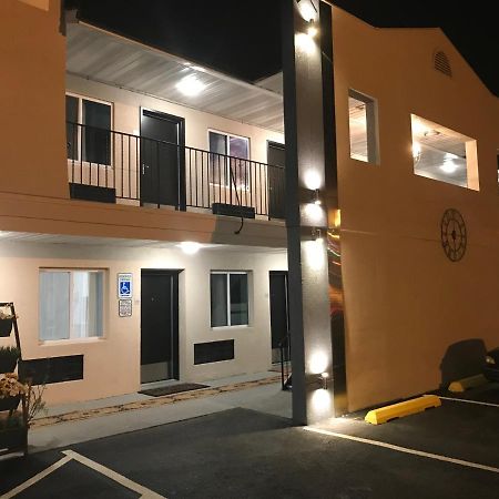Motel The Carasaljo Lakewood Zewnętrze zdjęcie
