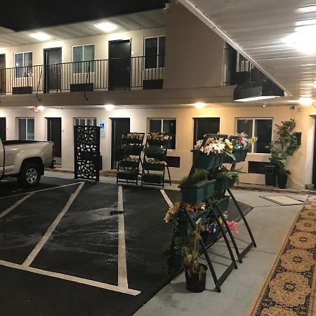 Motel The Carasaljo Lakewood Zewnętrze zdjęcie