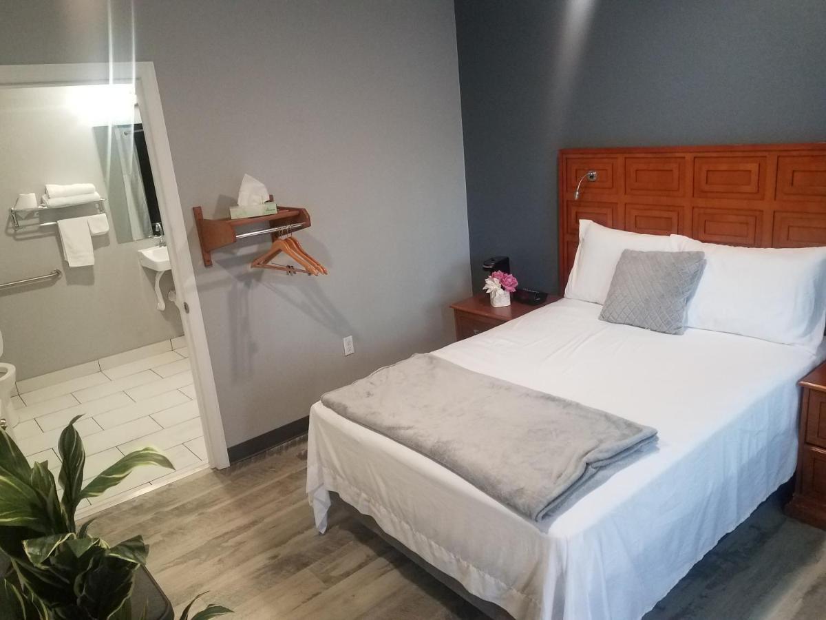 Motel The Carasaljo Lakewood Zewnętrze zdjęcie