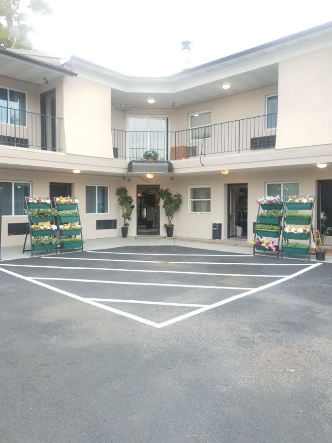 Motel The Carasaljo Lakewood Zewnętrze zdjęcie